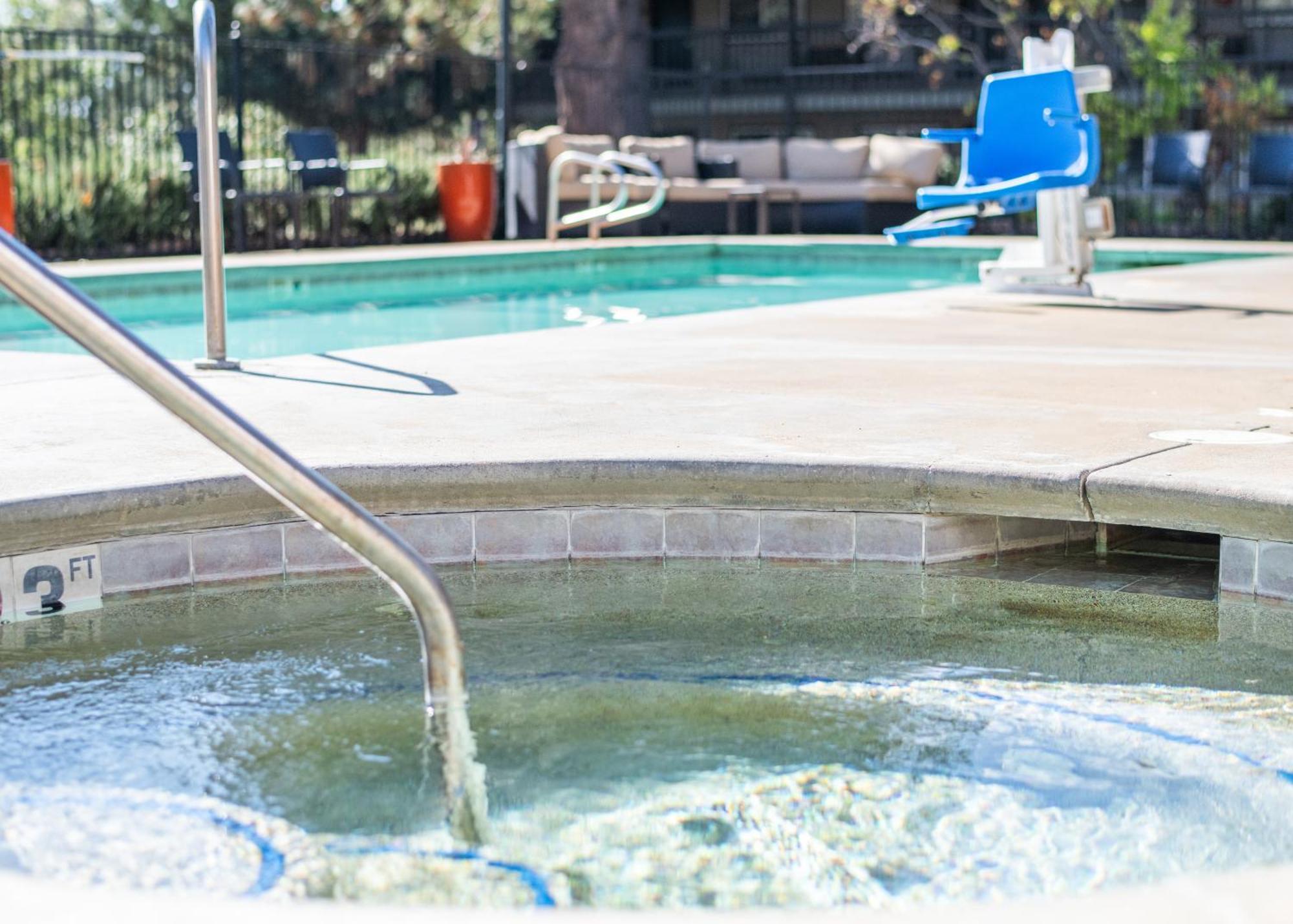 Buck Meadows Lodge グローヴランド エクステリア 写真