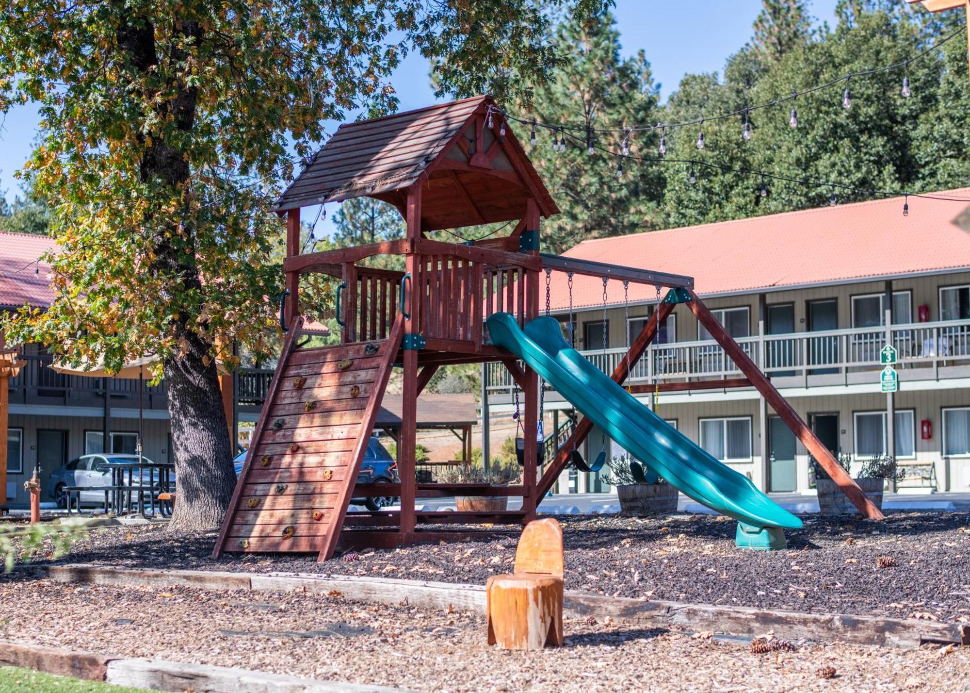 Buck Meadows Lodge グローヴランド エクステリア 写真