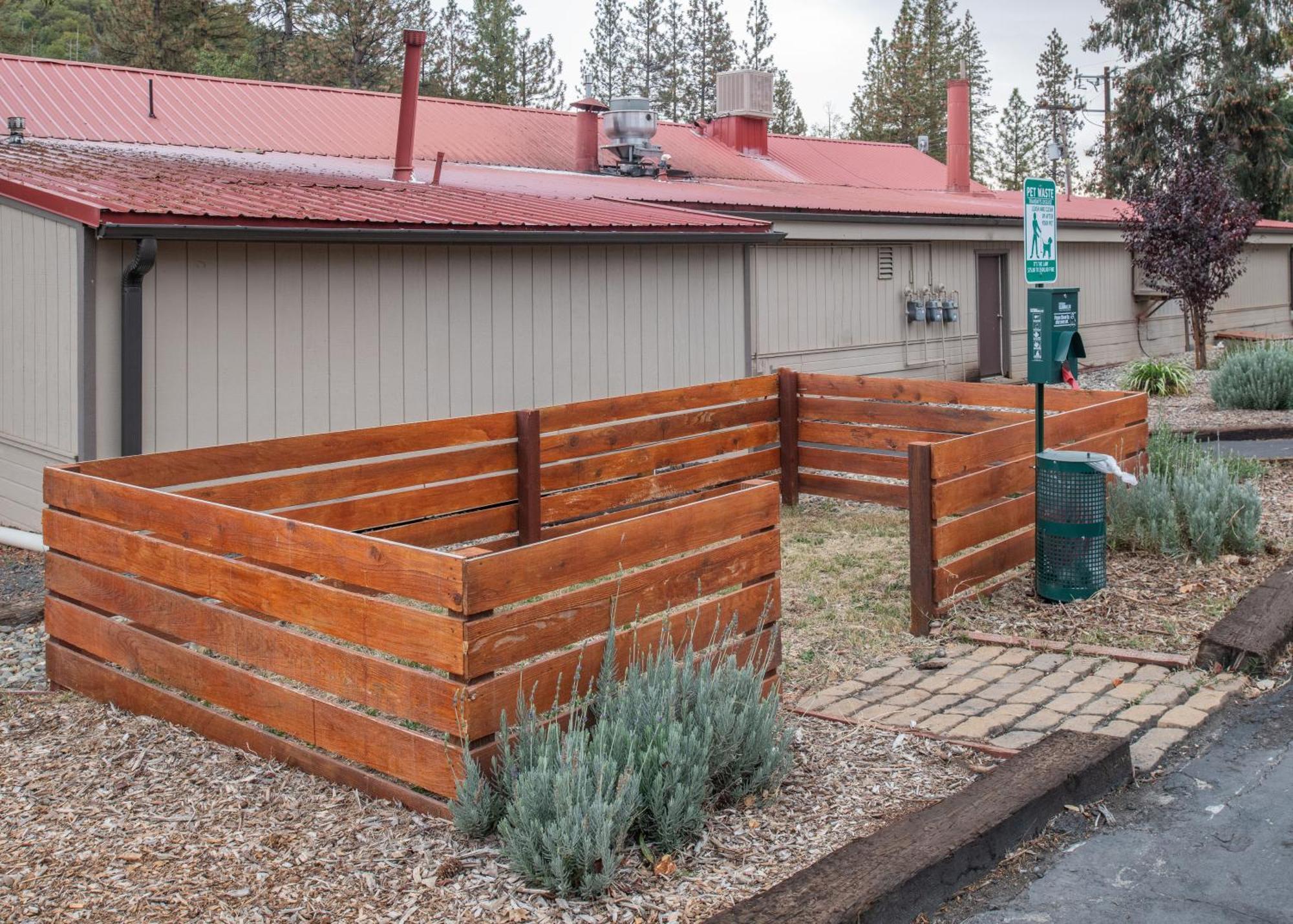Buck Meadows Lodge グローヴランド エクステリア 写真